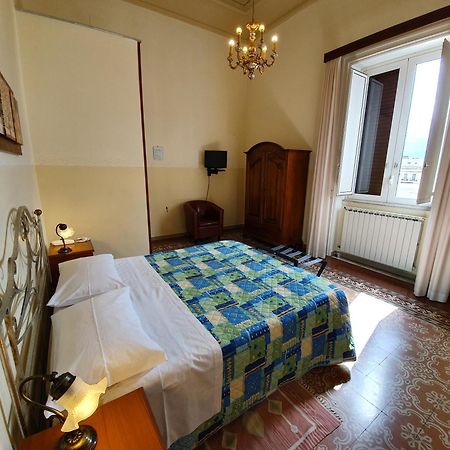 Albergo Cavour Палермо Екстериор снимка