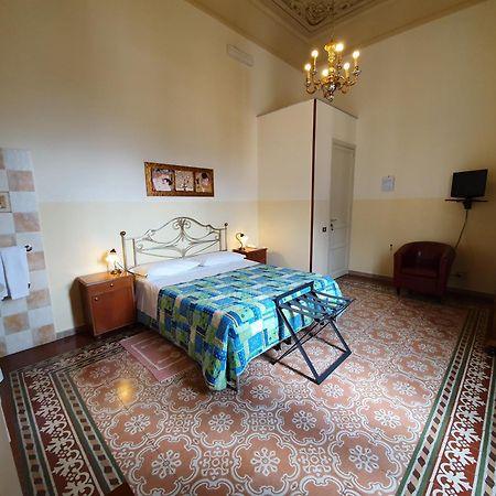 Albergo Cavour Палермо Екстериор снимка
