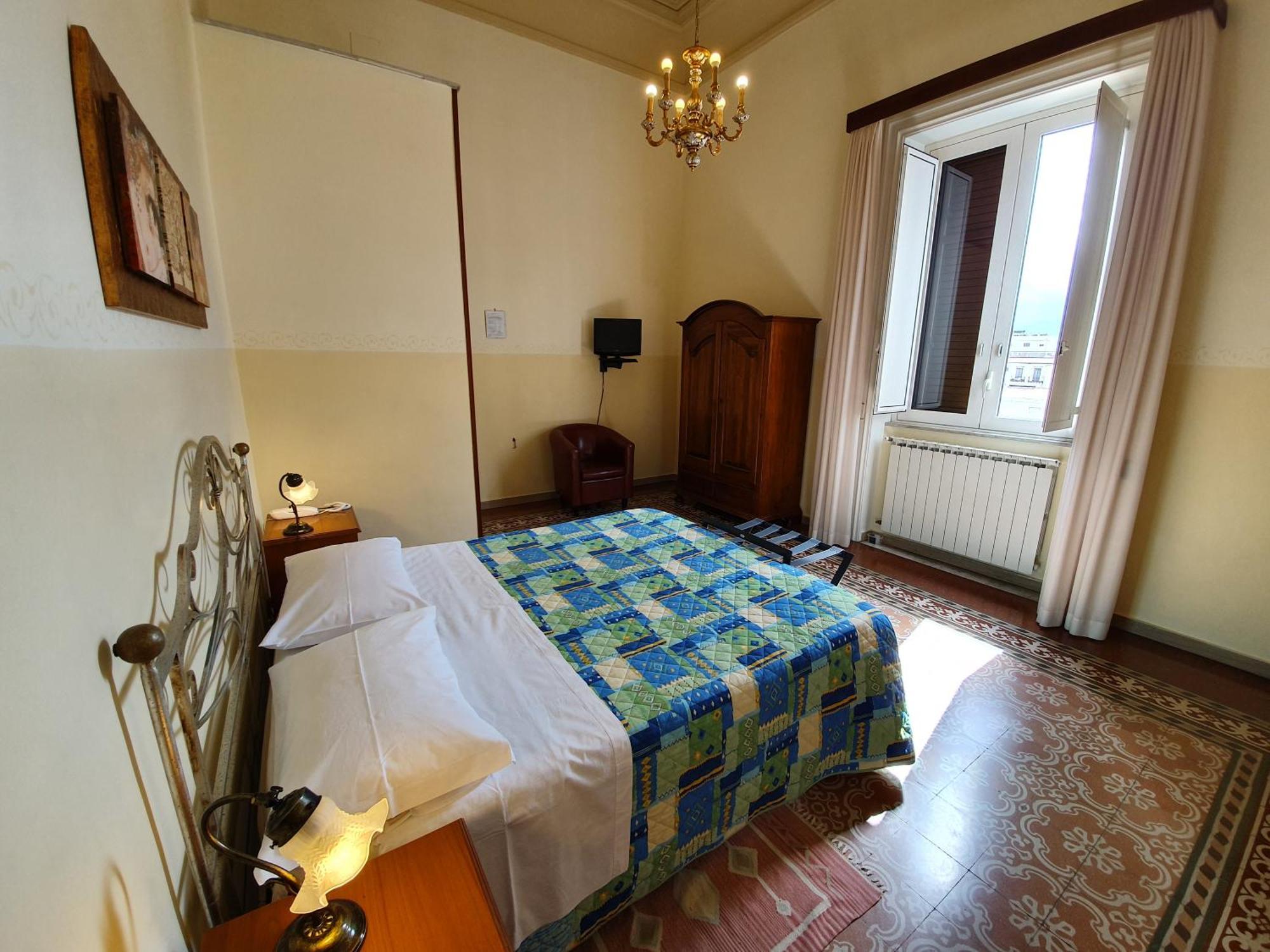 Albergo Cavour Палермо Екстериор снимка